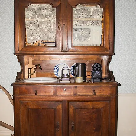 ベッド・アンド・ブレックファスト La Maison Des Echevins