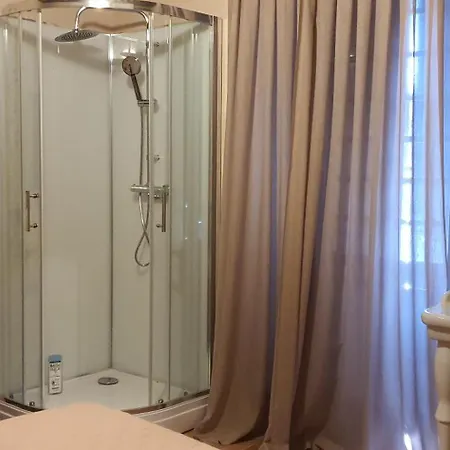 ベッド・アンド・ブレックファスト La Maison Des Echevins 3*